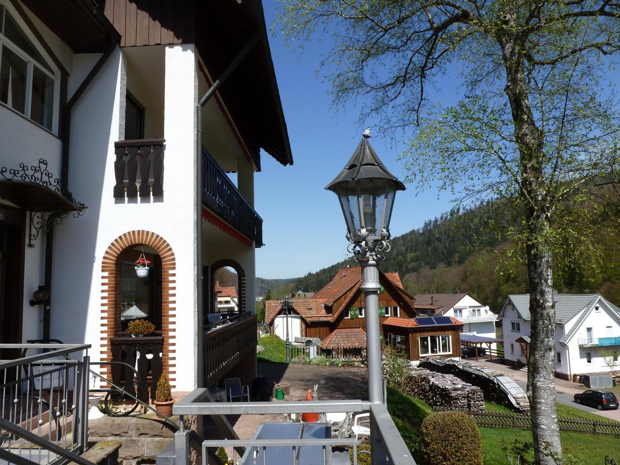 Waldschloesschen Hotel Bad Herrenalb Exterior photo